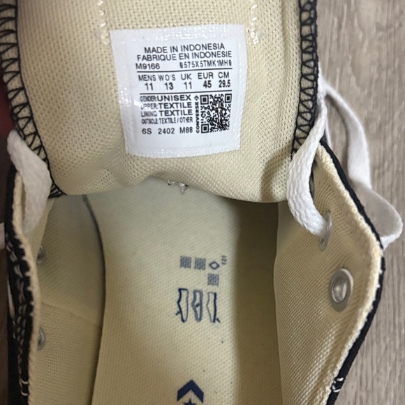 Converse Black and White Sneakers - Picture 3 of 4